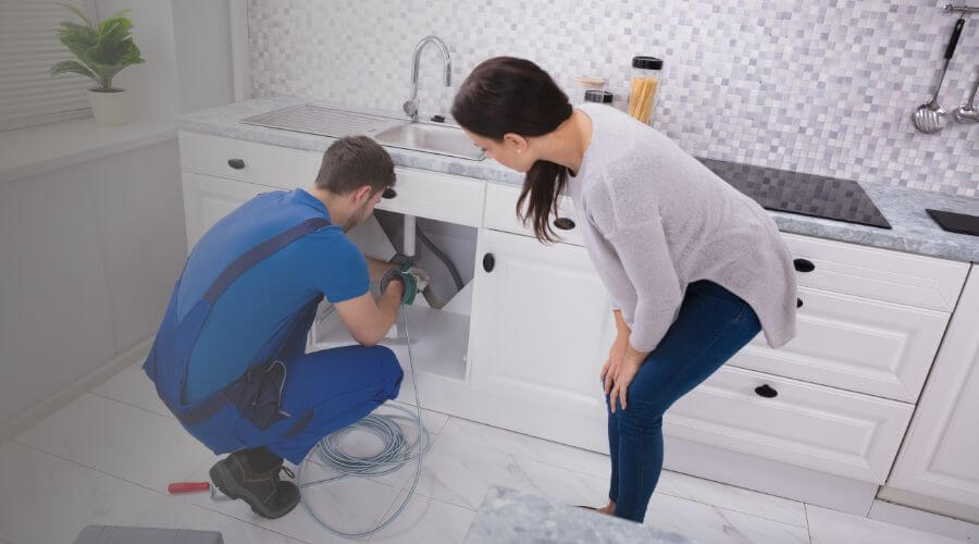 Expert burst pipe repair services in Flanagan, IL