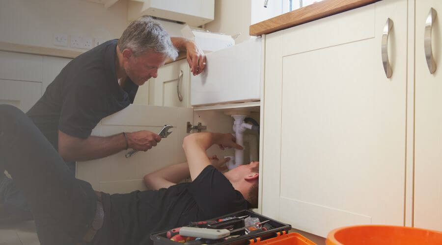 Professional burst pipe repair services in Flanagan, IL